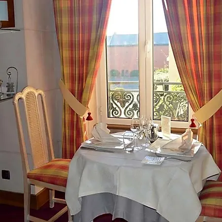 Logis Le Bretagne 2*